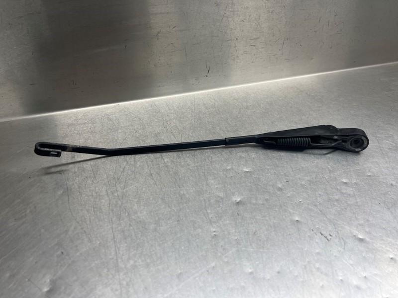 RUITENWISSERARM ACHTER Daihatsu Gran Move (01-1996/07-2002), Gebruikt, Daihatsu
