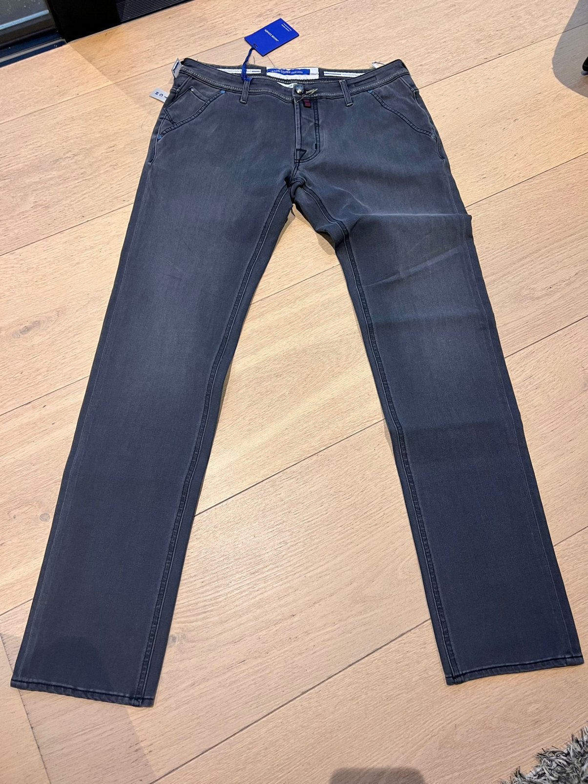Jacob Cohen Leonard Slim Fit Jeans - nieuw met tags, Kleding | Heren, Ophalen of Verzenden, Nieuw, Overige maten, Grijs