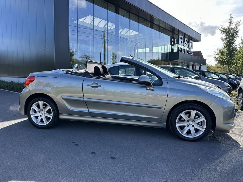 Peugeot 207, Auto's, Voorwielaandrijving, 4 zetels, Stof, Gebruikt