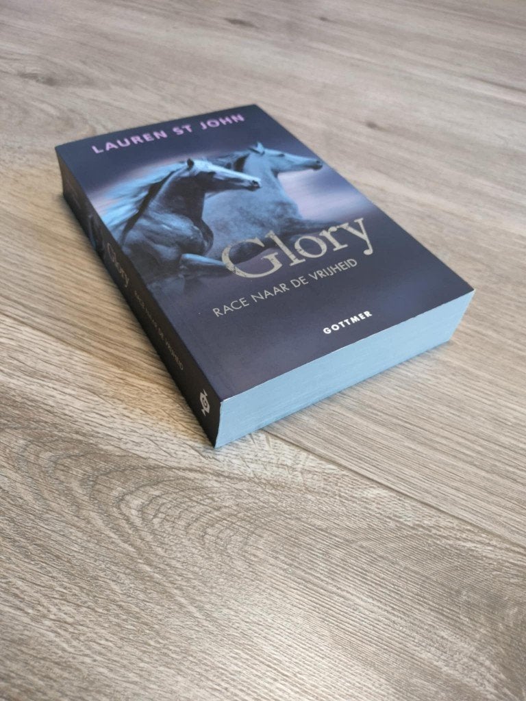 Glory - Race naar de vrijheid, Enlèvement ou Envoi, Comme neuf, Lauren st john