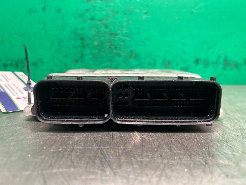 CALCULATEUR MOTEUR ECU Fiat Punto Evo (199) (|51880179|), Autos : Pièces & Accessoires, FCA Germany GmbH, IPC D1-09 Bahnhofsplatz
65423  Rüsselsheim am Main, DE