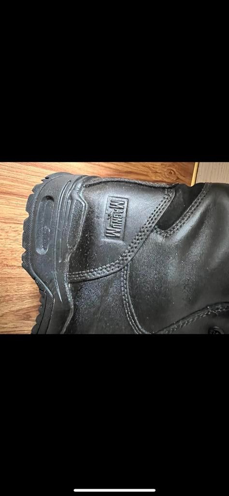 Botte de sécurité neuf Taille 42, Enlèvement ou Envoi, Comme neuf