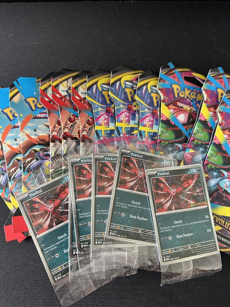 Mega evolution blisters + promo yveltal, Ophalen of Verzenden, Nieuw, Booster