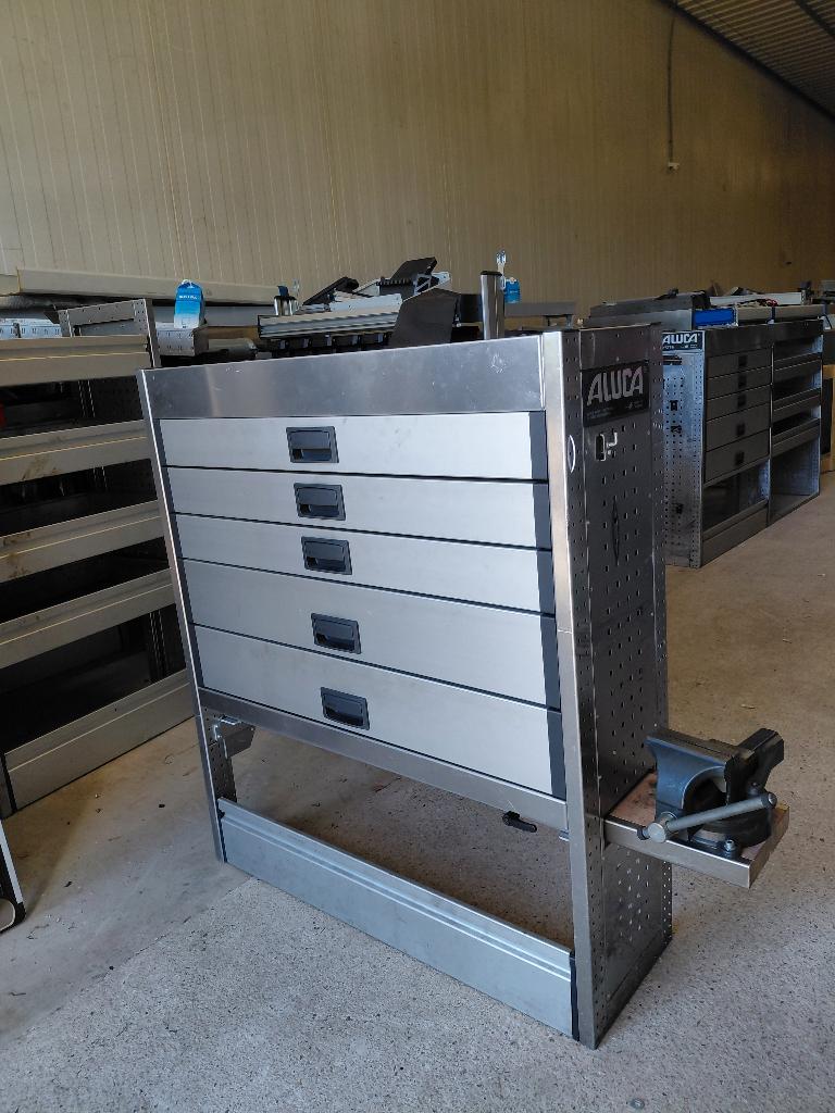 ALUCA KAST(1158) L 120 B 32 H 115 € 699, Ophalen, Zo goed als nieuw