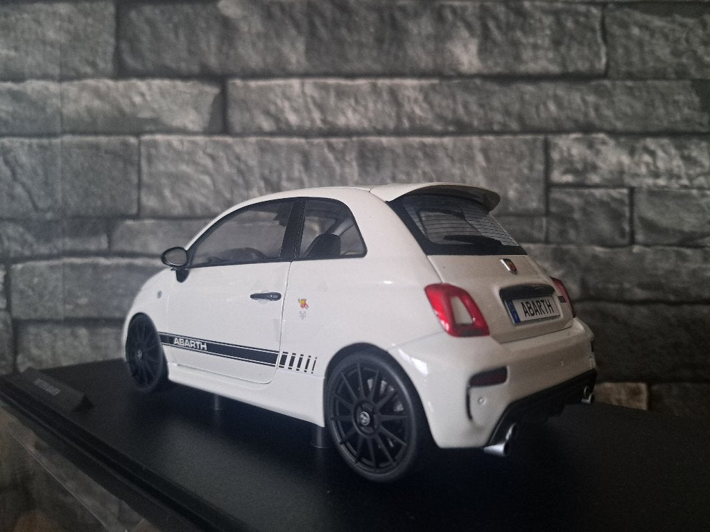 !!PROMOTIONS!! Fiat 595 abarth 1/18éme, Enlèvement ou Envoi, Solido, Voiture, Solido