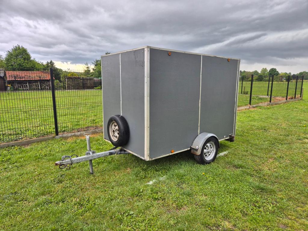 Gesloten aanhangwagen 750kg, Ophalen