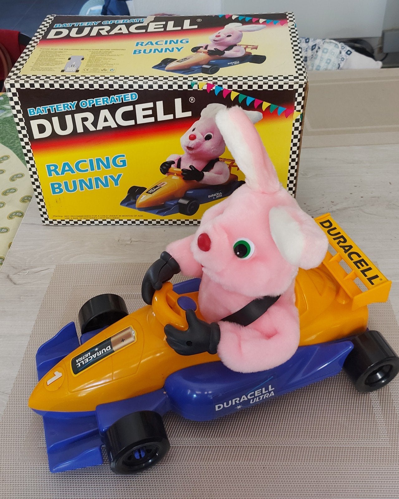 Lapin pilote F1 Vintage Duracell à saisir, Antiquités & Art
