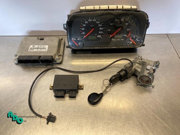 Serrure de contact + ordinateur d'un Volkswagen Golf (Golf 9, Volkswagen, -, 3 mois de garantie, Utilisé