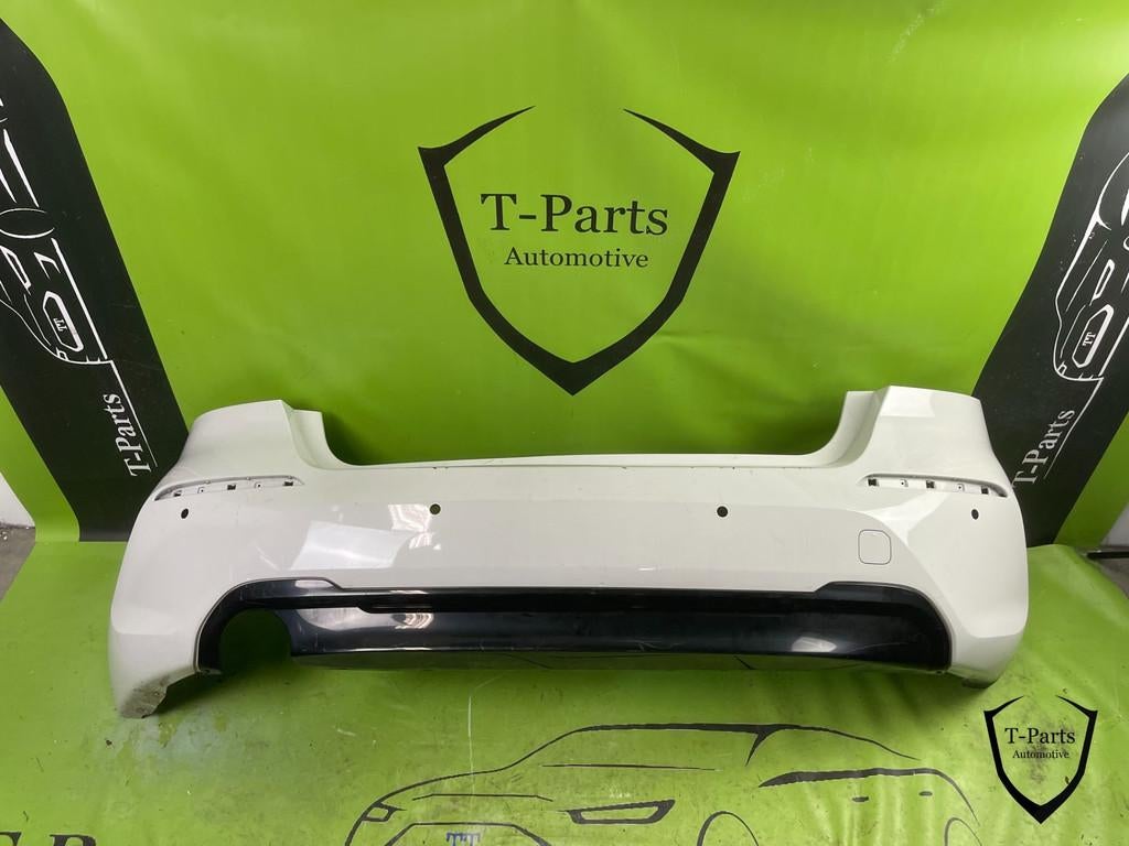 Pare-chocs arri re sport BMW S rie 1 F40 18+, Petuelring 130
80788  Munich, DE, Pare-chocs, Info@bmw.de, Utilisé