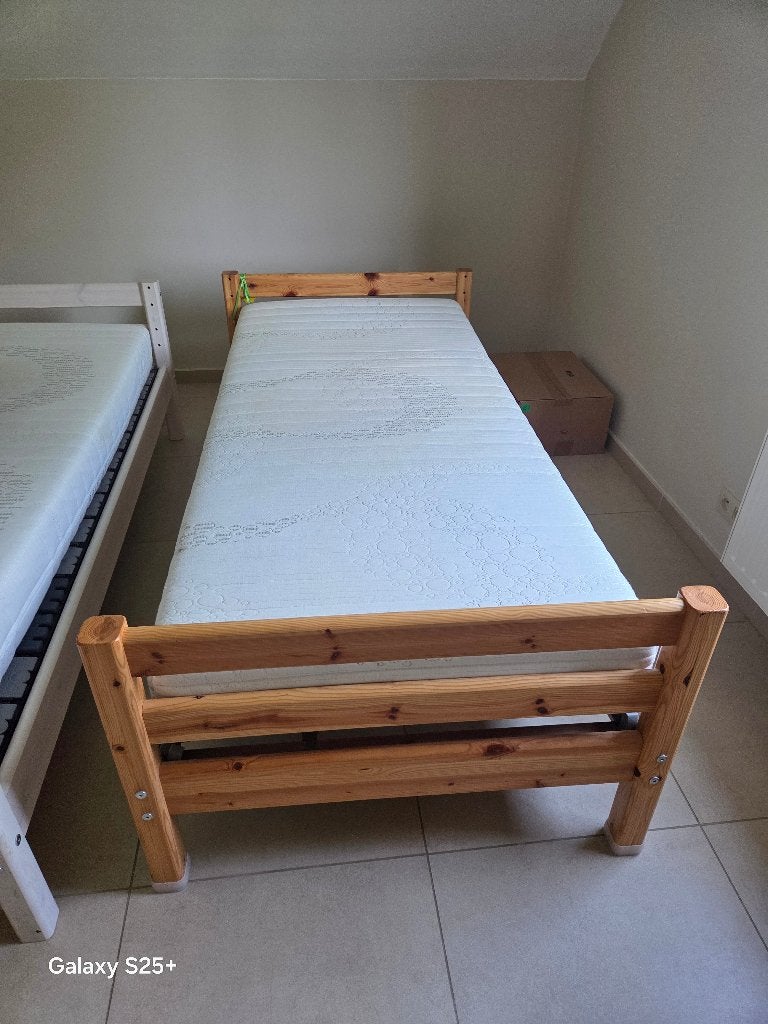 LIT ENFANT et ADO - 200x90cm- FLEXA avec matelas BULTEX, 85 à 100 cm, Enlèvement, Matelas, 180 cm ou plus