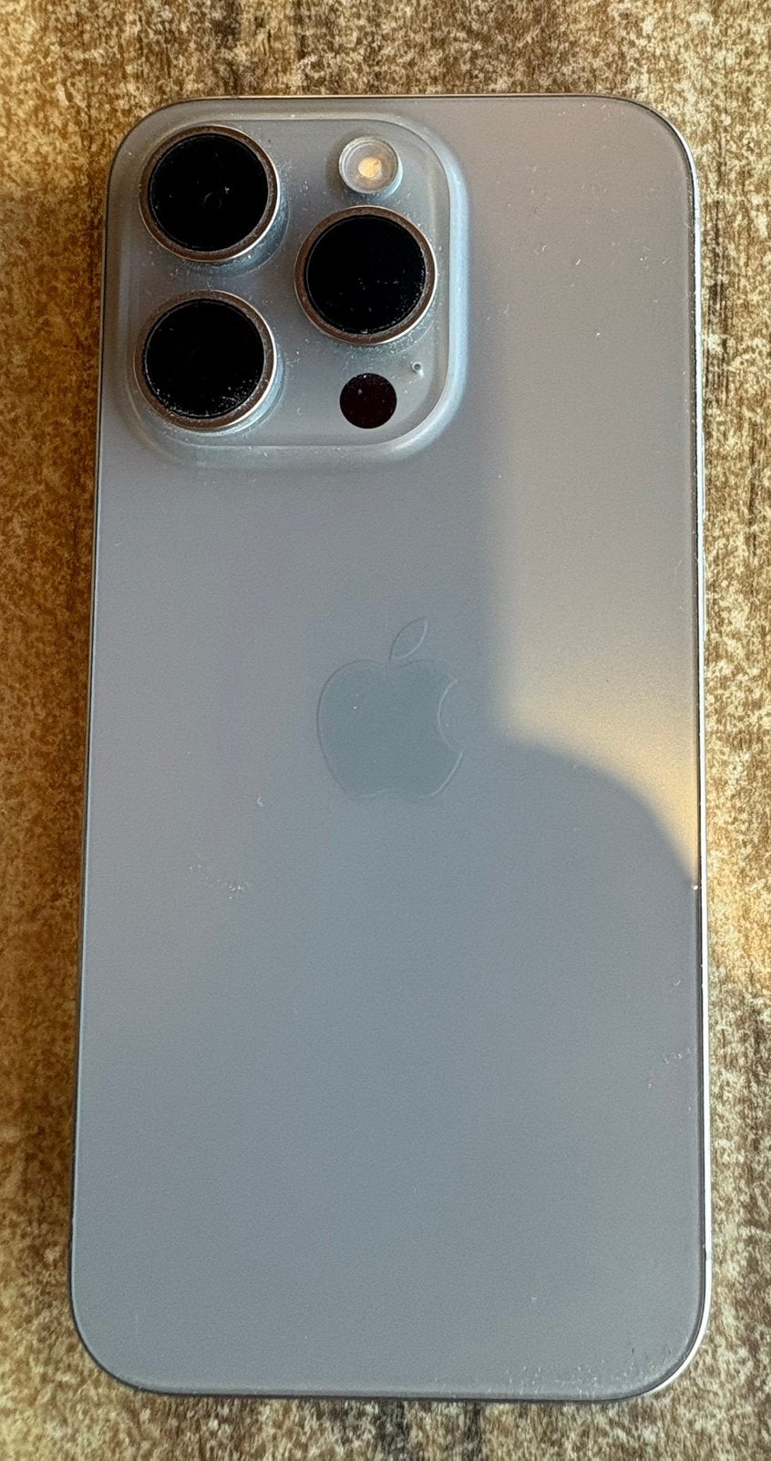 Iphone 15 pro, Enlèvement ou Envoi, Comme neuf, IPhone 15