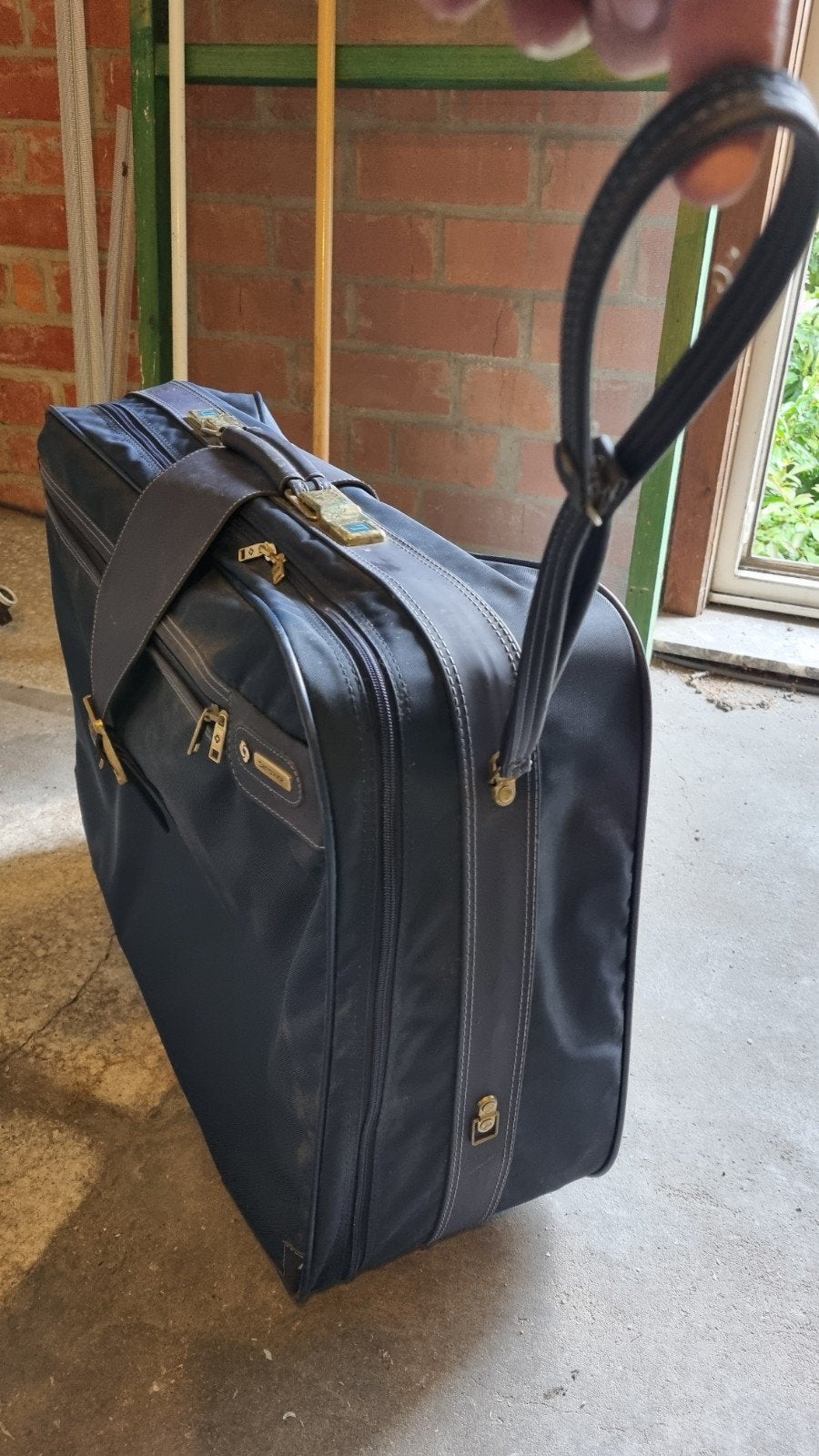 reistas samsonite, Ophalen