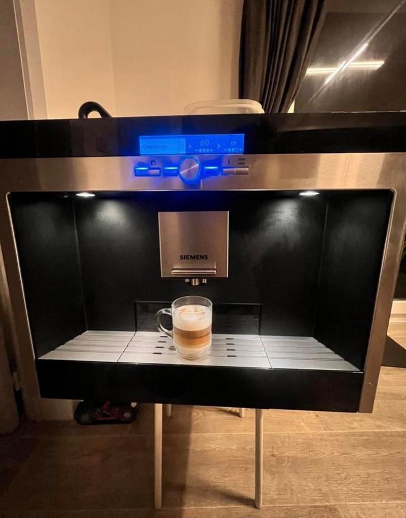 Siemens inbouw koffiemachine TK76K57 Siemens, Elektronische apparatuur, Koffiezetapparaten, Ophalen, Zo goed als nieuw, Koffiemachine