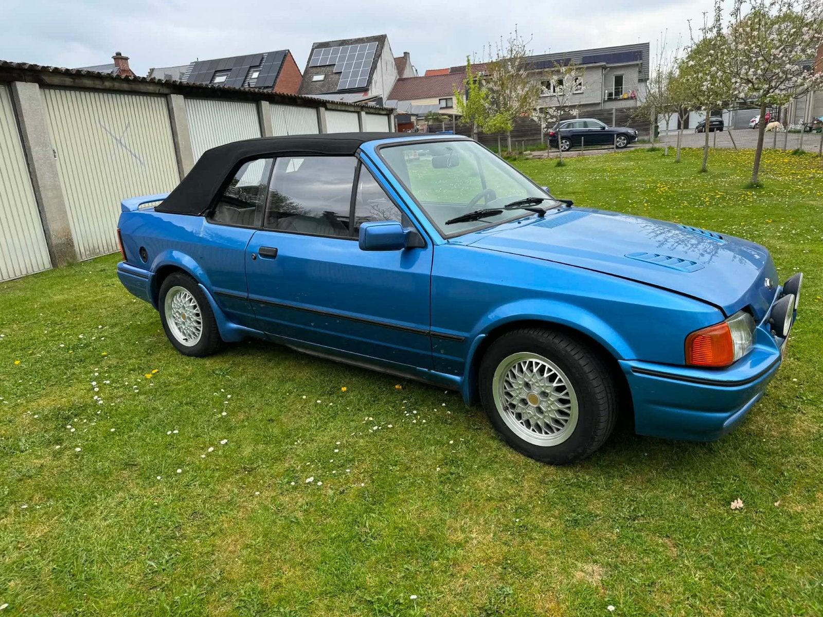 Ford escort xr3i cabrio, Autos, Oldtimers & Ancêtres, Achat, Particulier, Ford, Essence