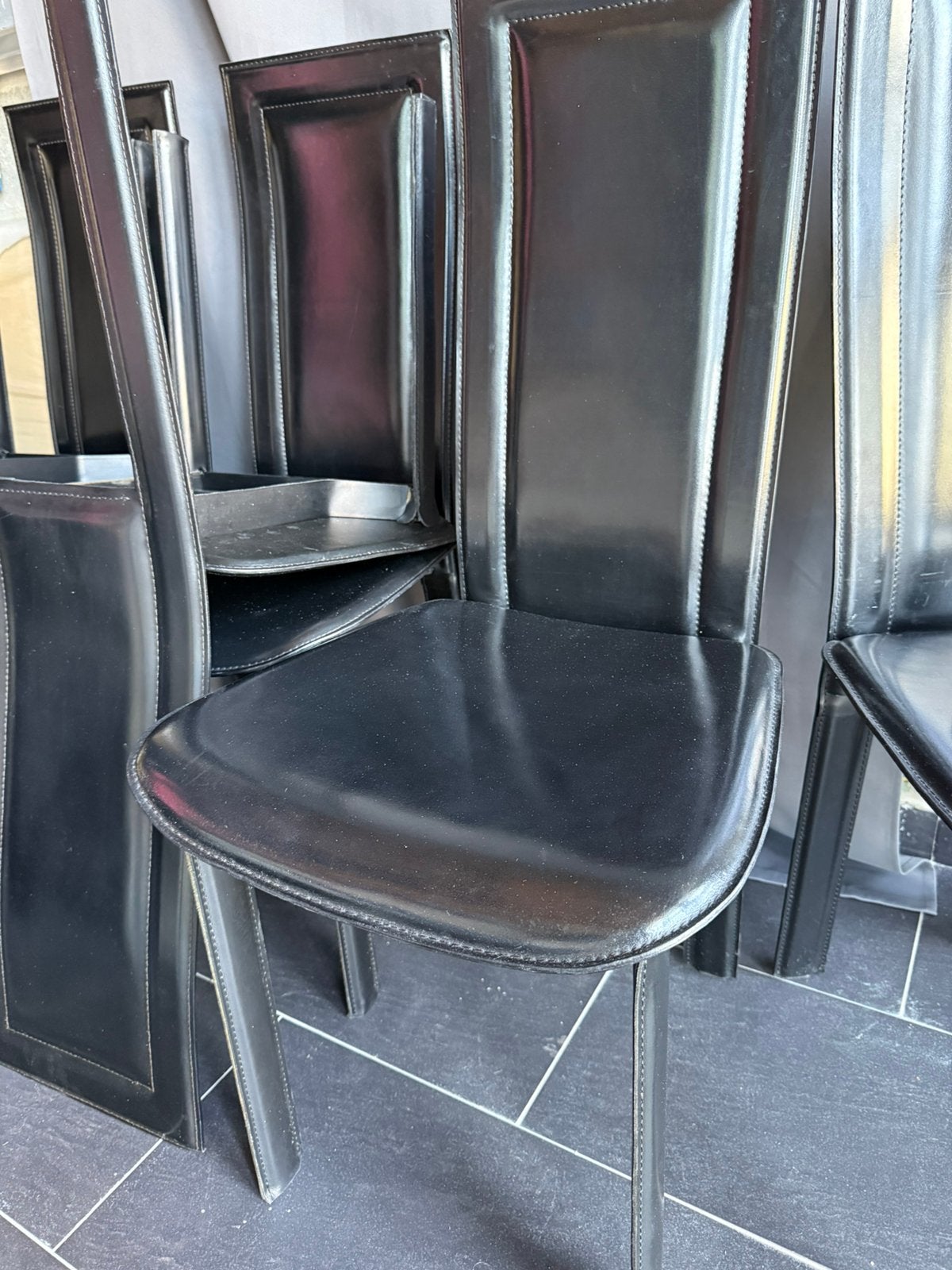 Lot de 6 chaises noires en cuir, Maison & Meubles, Chaises, Enlèvement, Comme neuf, Cuir