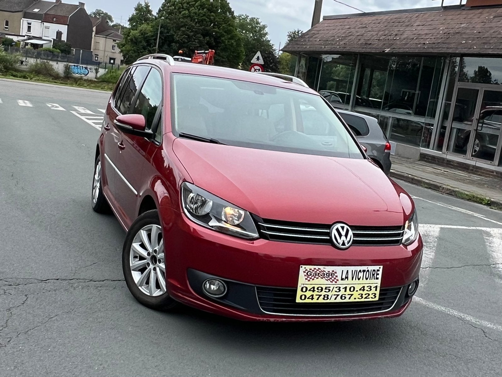 Volkswagen Touran 7 PLACES 2014 année 1.6 tdi 0032478767323, Auto's, Volkswagen, Voorwielaandrijving, Euro 5, Beige, 4 cilinders