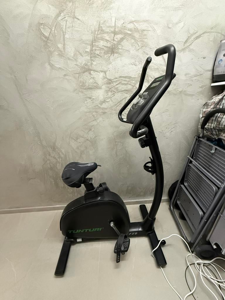 Tunturi F70 hometrainer / fitnessfiets in goede staat, Sport en Fitness, Fitnessapparatuur, Zo goed als nieuw, Hometrainer, Benen