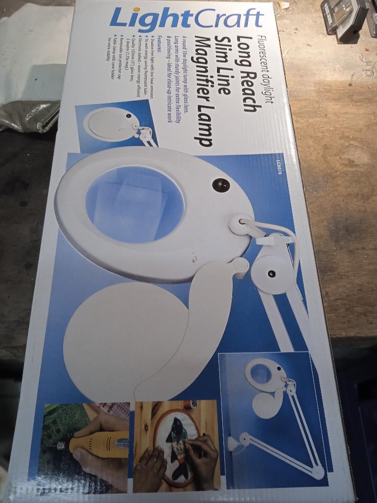 loupe de précision avec éclairage intégré, Hobby & Loisirs créatifs, Loupes & Lampes loupes, Comme neuf, Loupe, Enlèvement