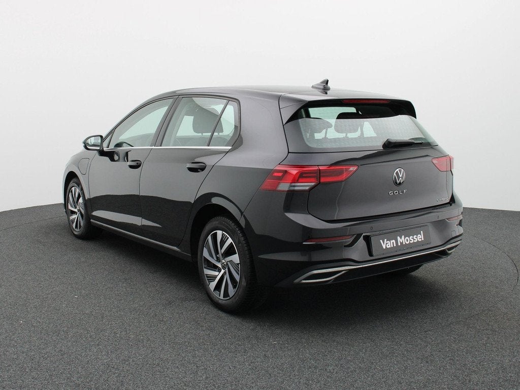 Volkswagen Golf 1.4 eHybrid Style Business DSG | LED | Camer, Auto's, Stof, Gebruikt, 4 cilinders, Zwart