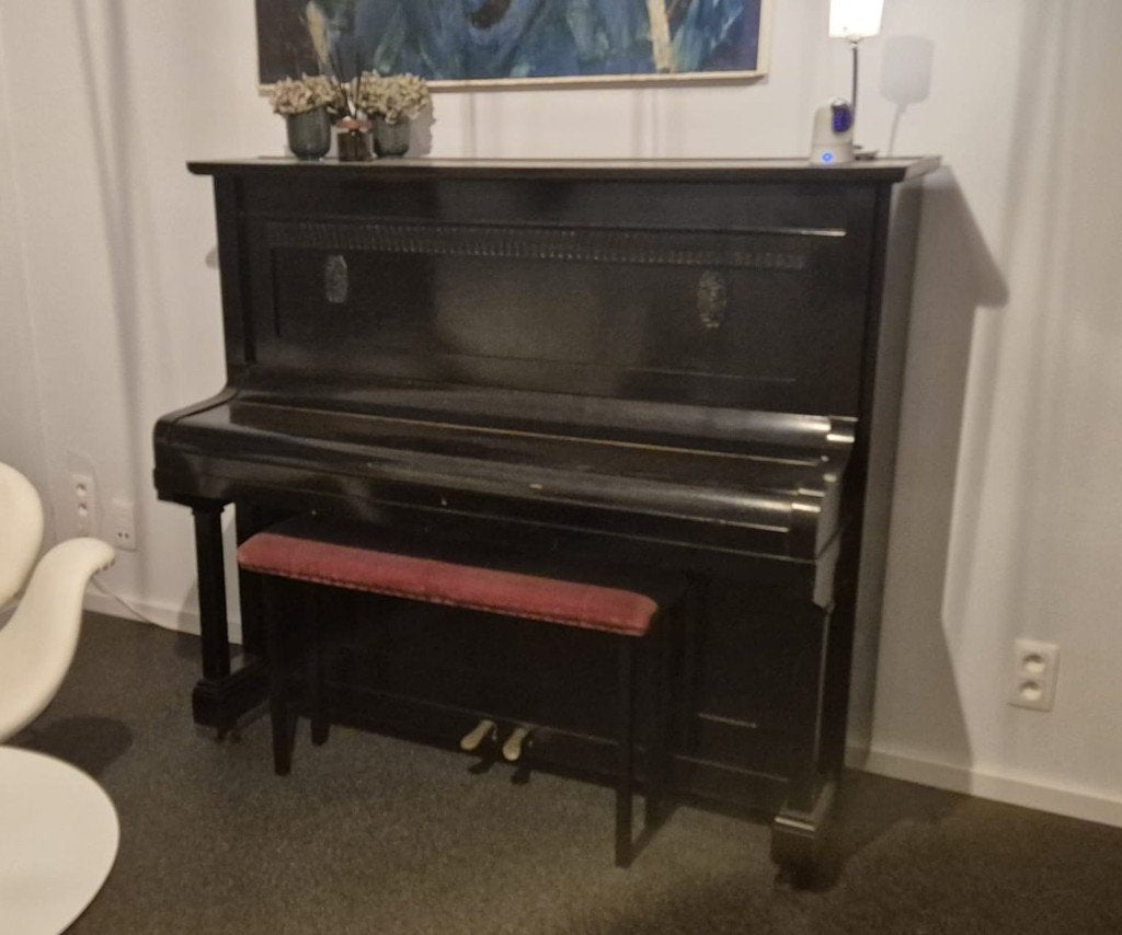 decoratieve buffet piano (gratis), Muziek en Instrumenten, Ophalen, Gebruikt, Zwart, Piano