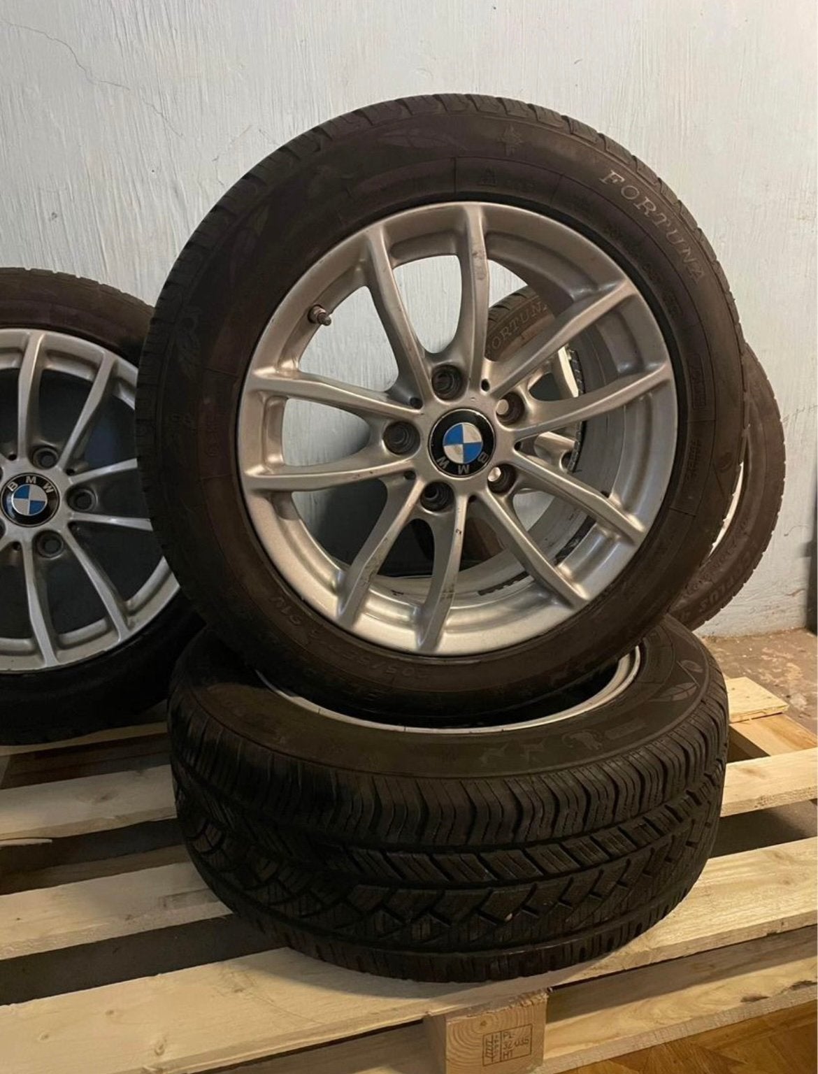 Jantes 5 x 120 de 16 pouces avec pneus toutes saisons BMW, Enlèvement, Comme neuf