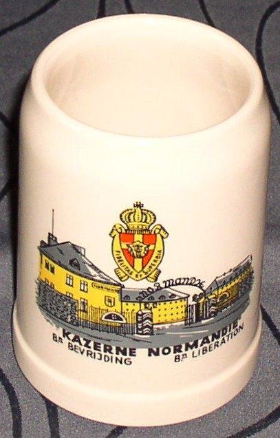 Bierpot ter ere van de Bevrijding. Kazerne Normandië, Verzamelen, Ophalen of Verzenden, Landmacht, Overige typen