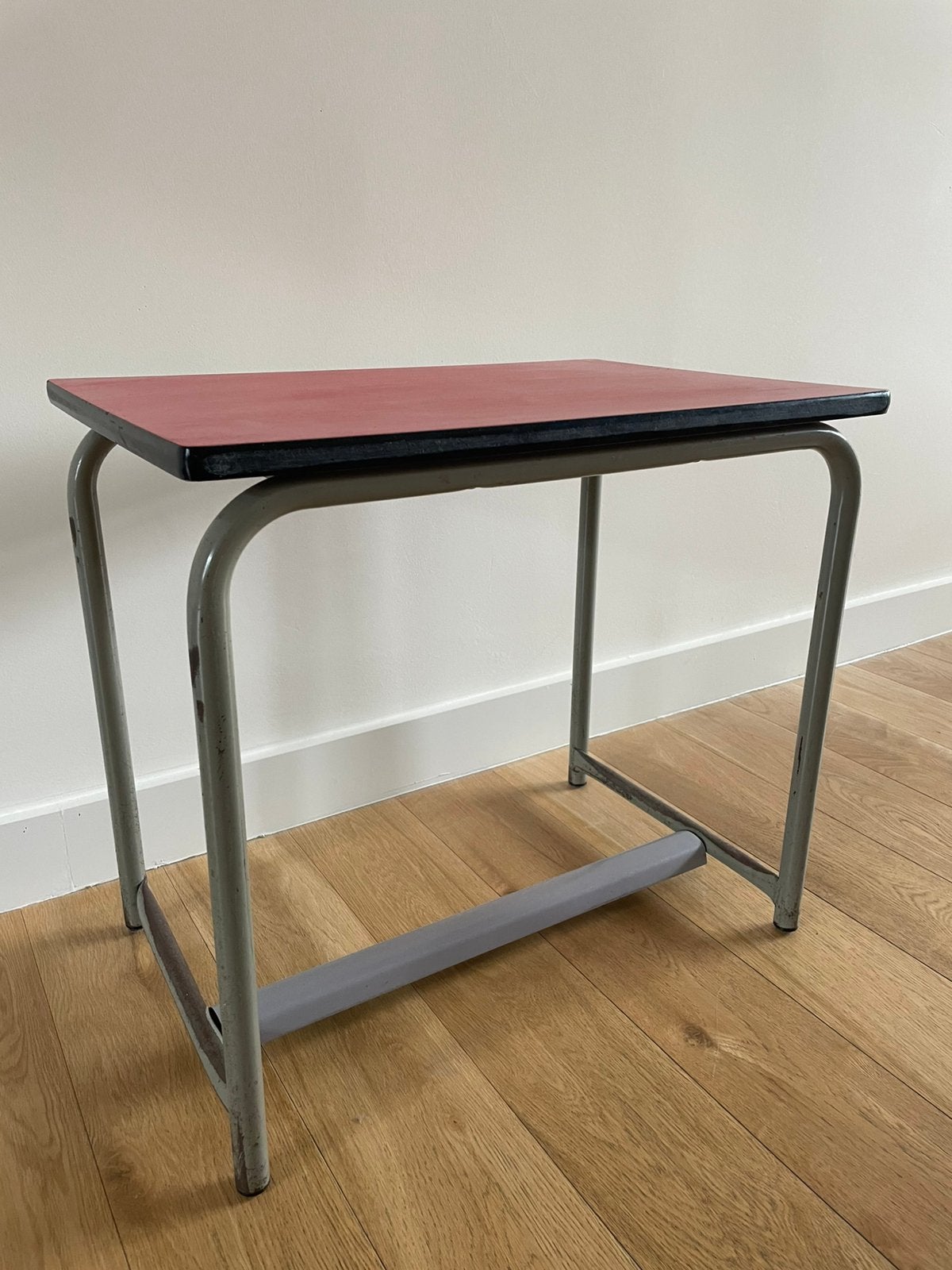 Schoolbankje, Gebruikt, Metaal of Aluminium, Vintage, 55 tot 75 cm