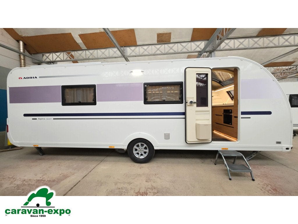 ADRIA ALPINA 663 HT, Caravanes & Camping, Caravanes, Entreprise, jusqu'à 4, 1500 - 2000 kg, Adria, 7 à 8 mètres