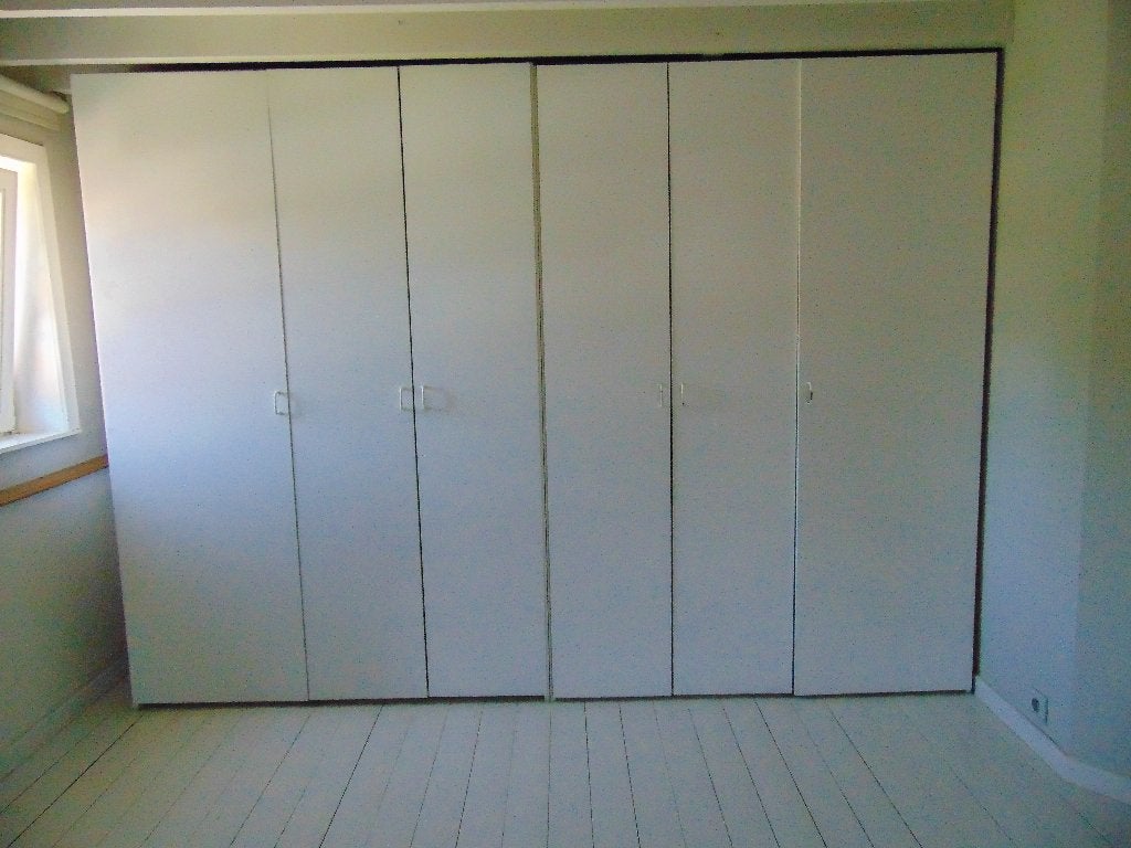 2 armoires blanches, Maison & Meubles, Avec tablette(s), 100 à 150 cm, Enlèvement, Utilisé