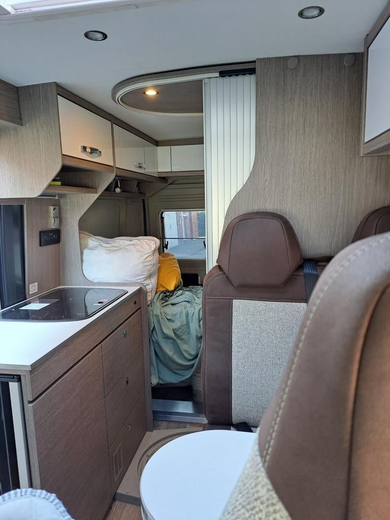 Possl Roadcamp blanc. 2022, Caravanes & Camping, Boîte manuelle, Jusqu'à 5 mètres, Diesel, Alarme