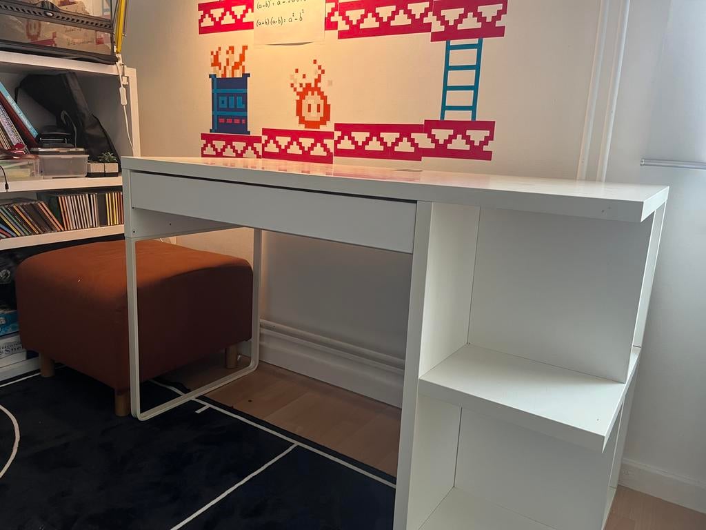 Bureau, Ophalen, Zo goed als nieuw