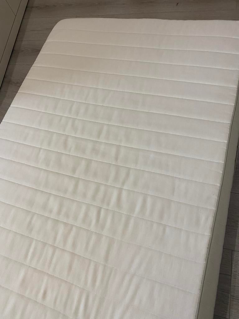 Eenpersoonsmatras... Zo goed als nieuw, Huis en Inrichting, Slaapkamer | Matrassen en Bedbodems, Ophalen, Zo goed als nieuw, Eenpersoons