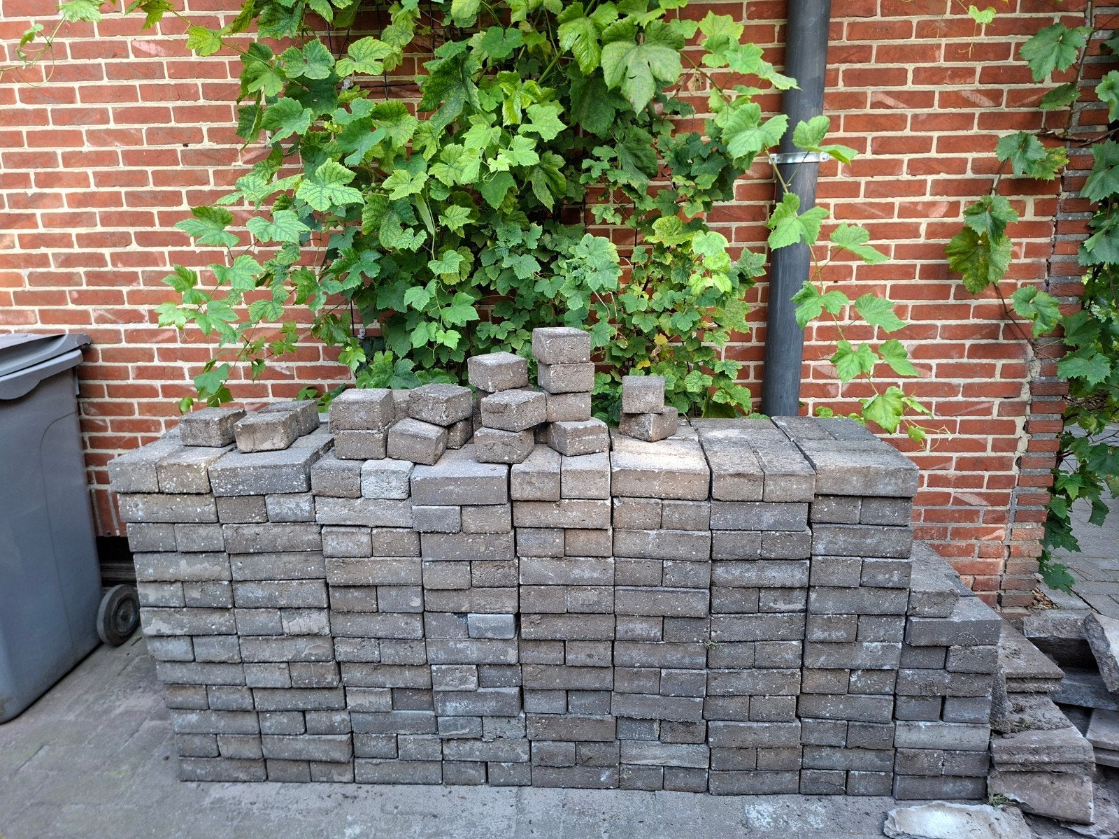 Gratis betonklinkers, Tuin en Terras, Tegels en Klinkers, Ophalen