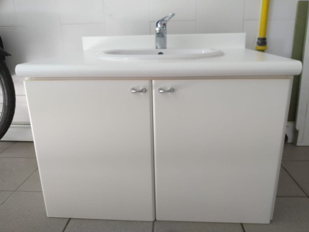 Meuble de salle de bain + miroir + éclairage (sans armoires), Maison & Meubles, Salle de bain | Meubles de Salle de bain, Utilisé
