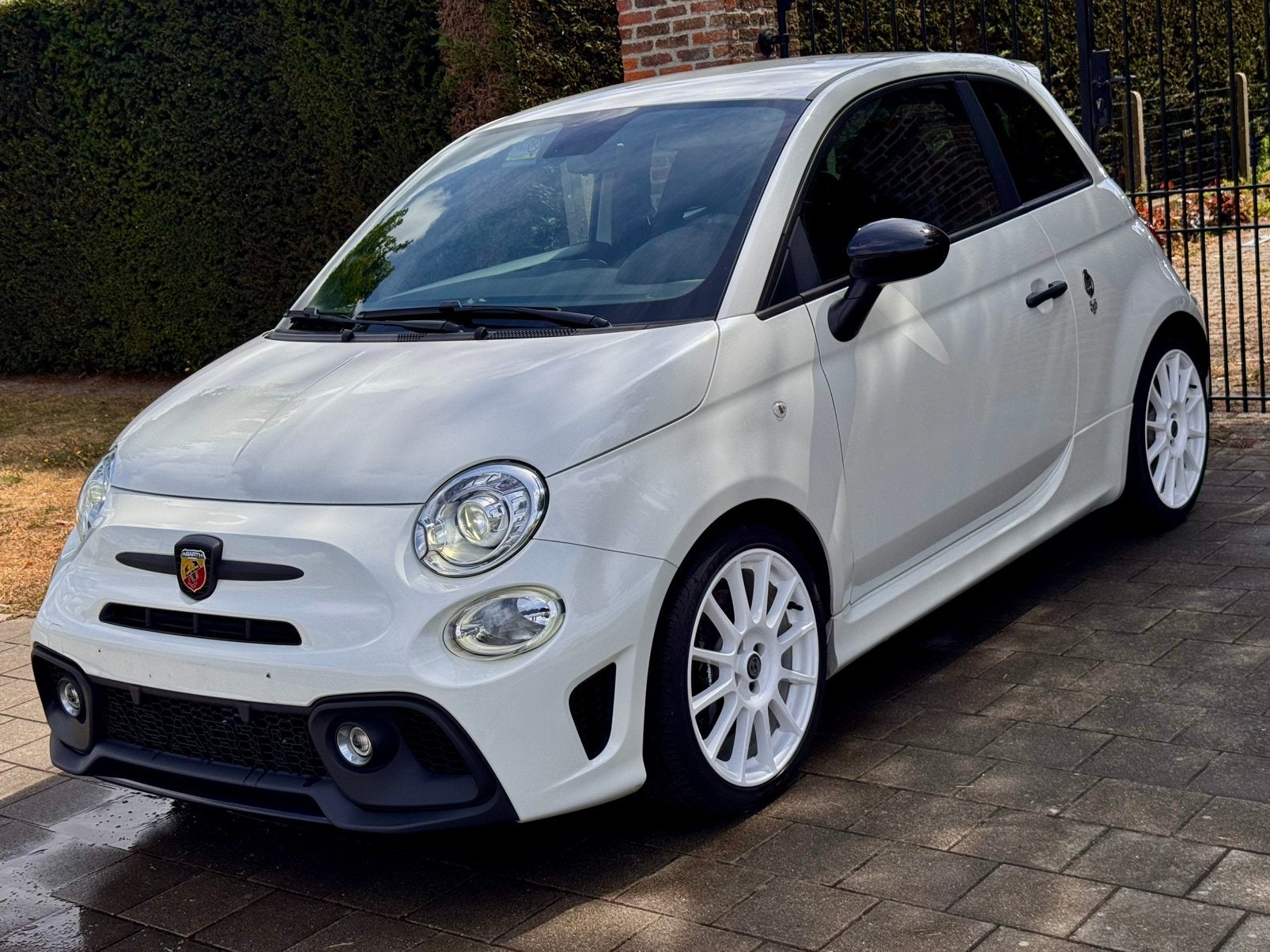Abarth 595 Competitzione Esseesse - Sabelt Carbon - Akra, Auto's, Voorwielaandrijving, 4 cilinders, Wit, 1368 cc