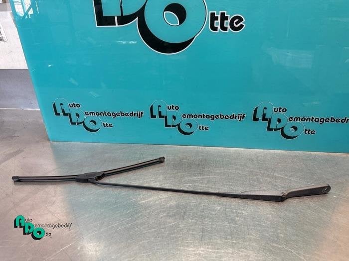Ruitenwisserarm voor van een Renault Trafic (Trafic 01-), Gebruikt, -, Renault, -