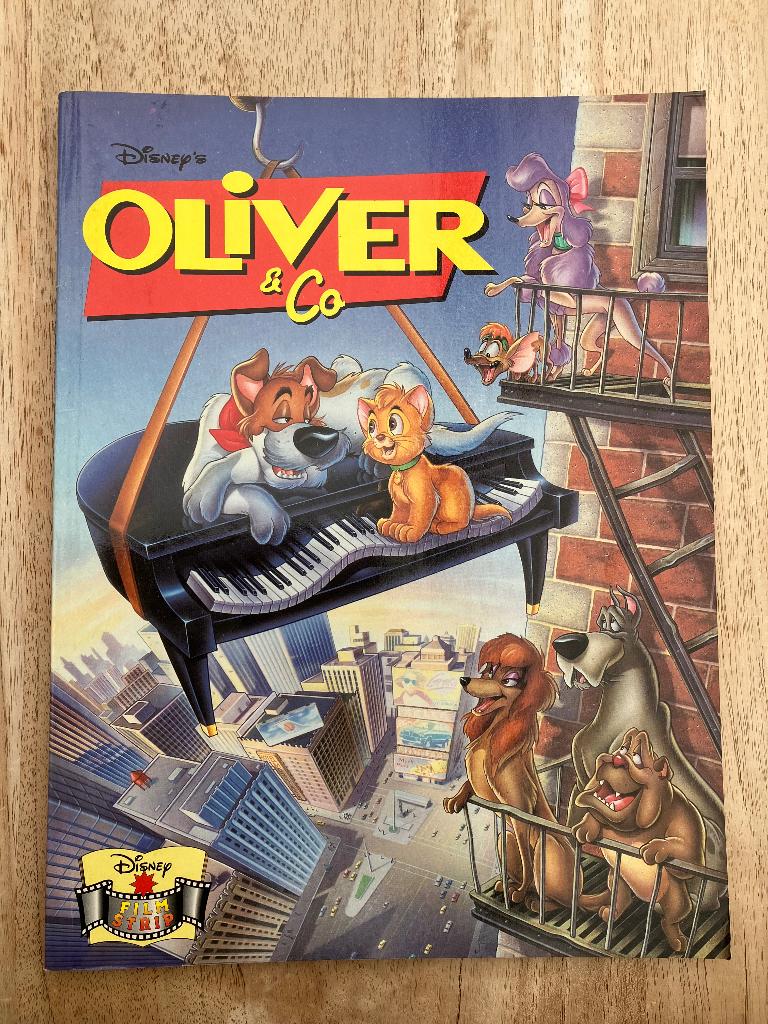 Disney - Oliver & Co, Eén stripboek, Ophalen of Verzenden, Gelezen, Walt Disney