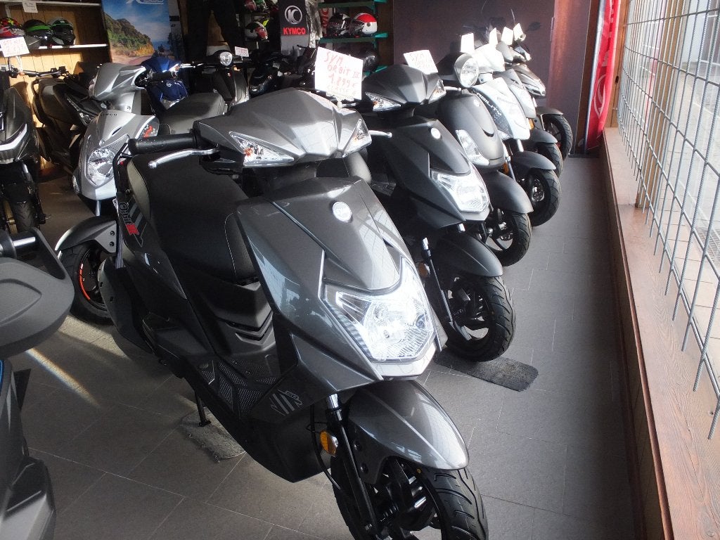 SYM ORBIT III 1.899€, Vélos & Vélomoteurs, Scooters | SYM, Neuf, Enlèvement, Classe A (25 km/h), Essence