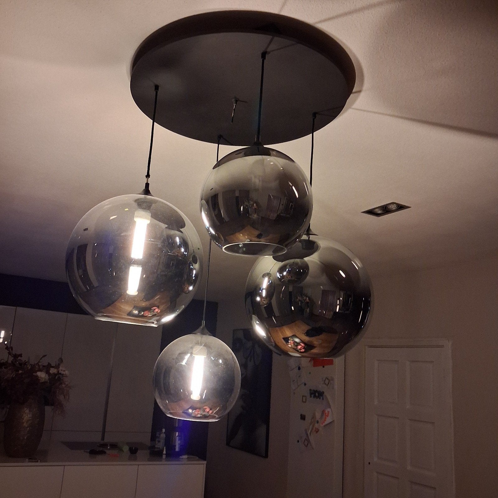 Moderne hanglamp met 4 glazen bollen - bolvormige lamp, Huis en Inrichting, Ophalen