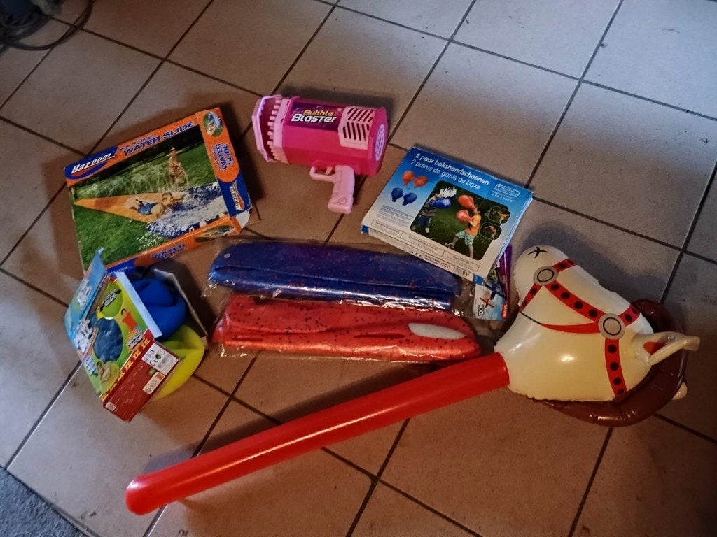 Zomerspeelgoed, Ophalen, Gebruikt