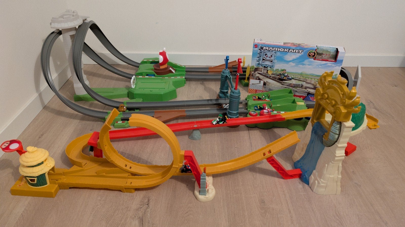 Hot Wheels Mario Kart racebanen, Ophalen of Verzenden, Zo goed als nieuw, Racebaan, Hot Wheels