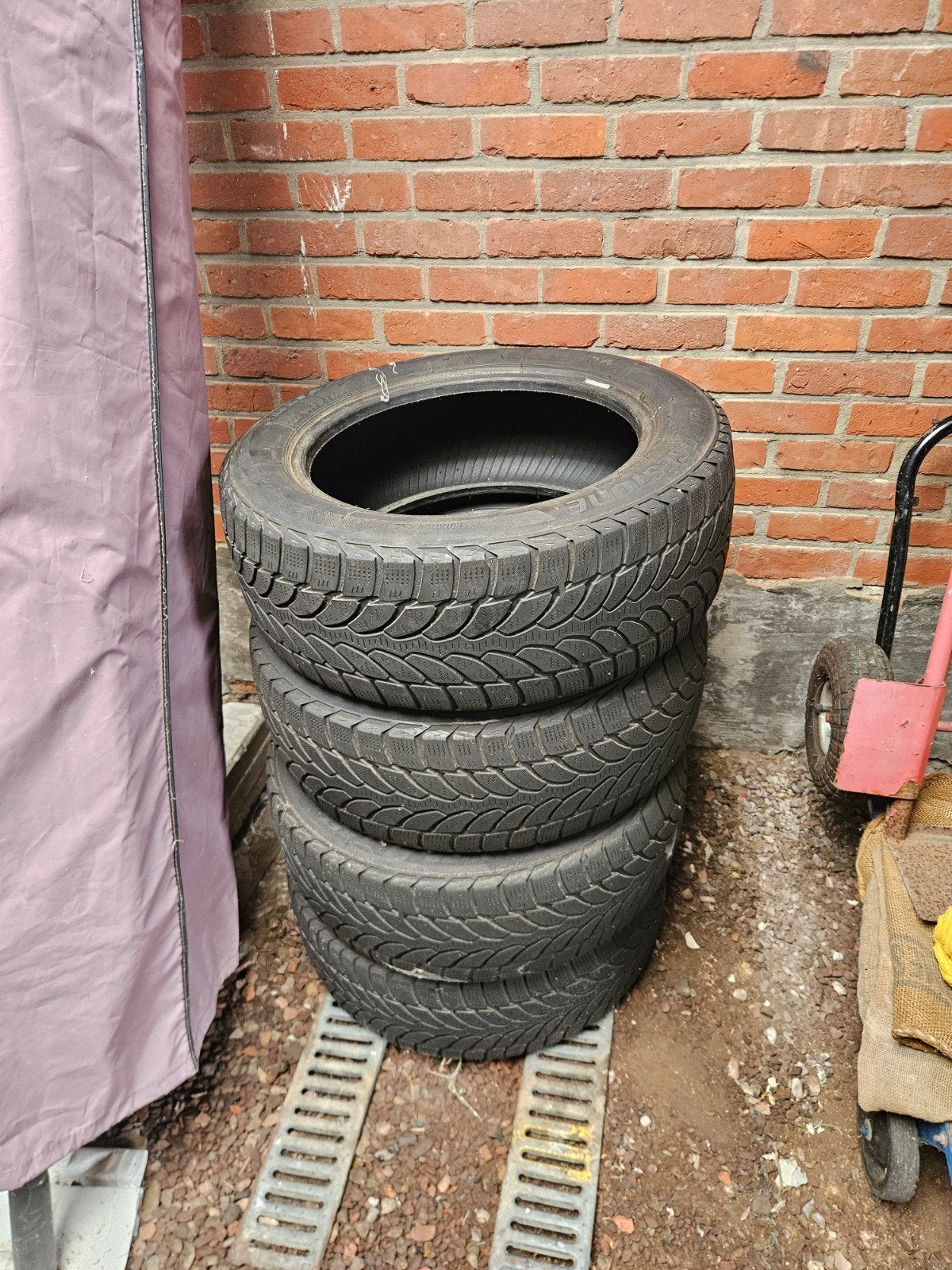 winterbanden bridgstone 205/55/r16, Ophalen of Verzenden, Zo goed als nieuw