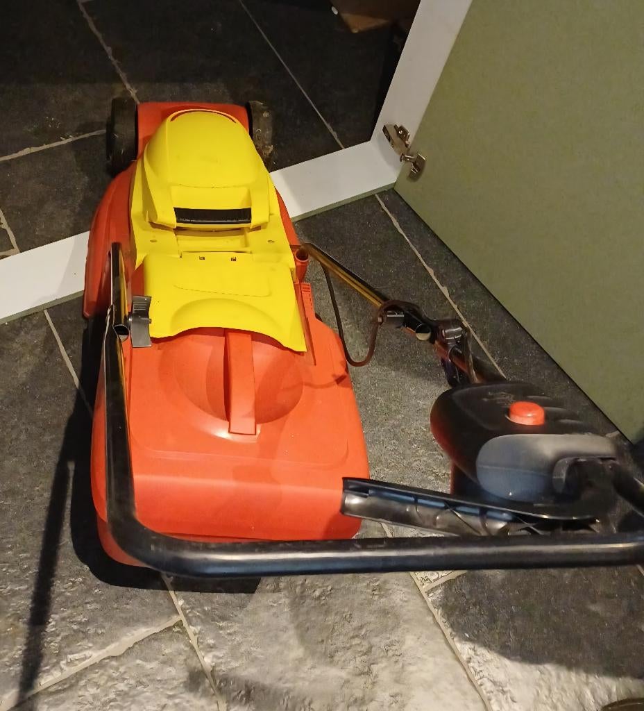 Grasmaaier en kantenmaaier, WOLF, Enlèvement, Tondeuses à gazon électriques, Sac de ramassage