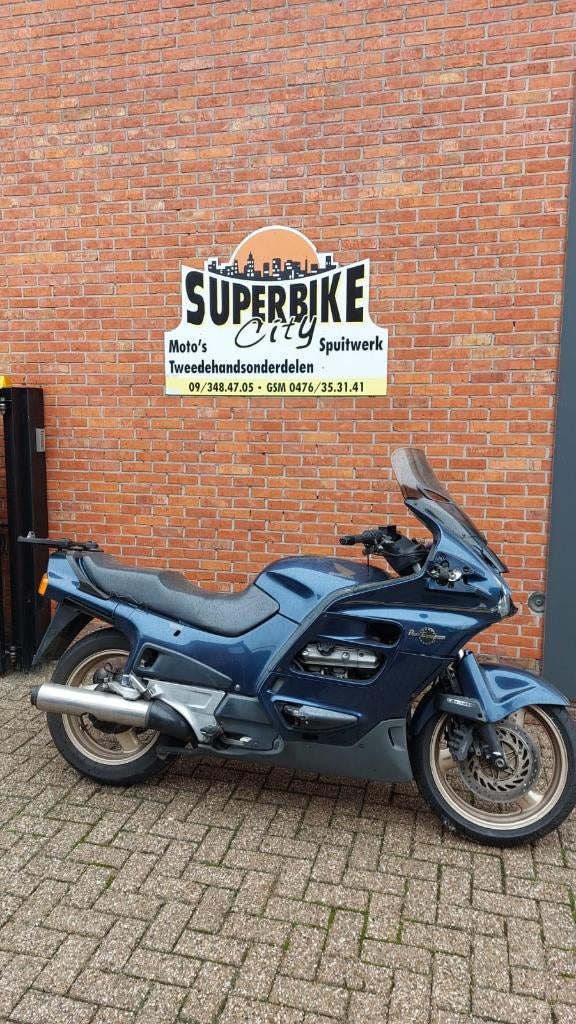 ST1100 2000 Honda - schademotor, Motoren, Ophalen, Honda, Cardan-aandrijving, 4 cilinders