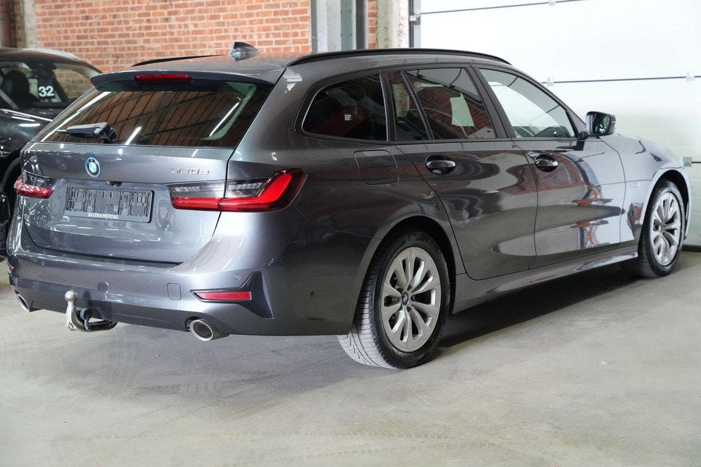 BMW 320 eA Plug In Hybride Benzine Automaat Garantie, Autos, BMW, Cuir, Argent ou Gris, Achat, Euro 6