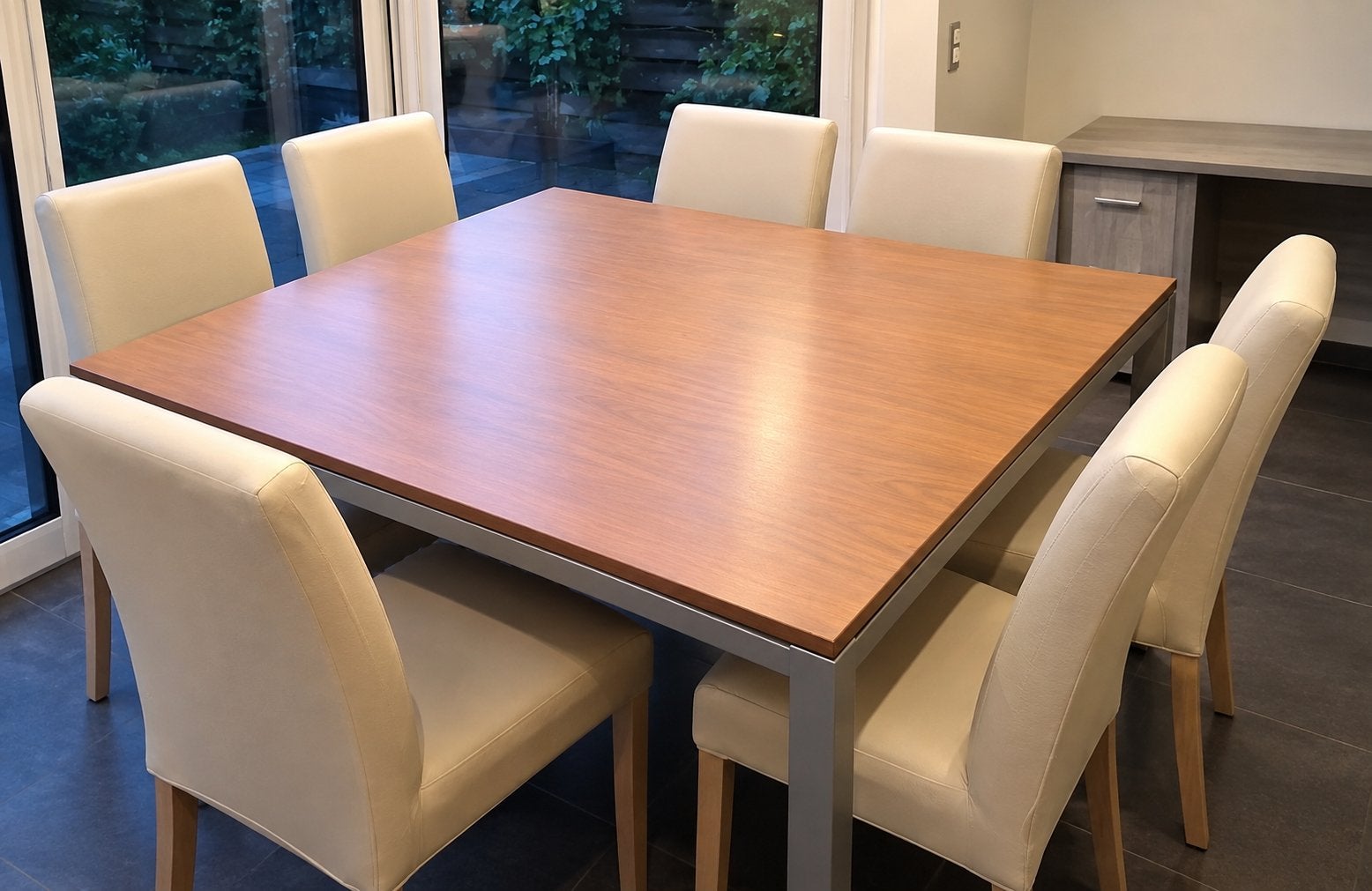 Vierkante keukentafel - gratis, Huis en Inrichting, Ophalen, Gebruikt, Vierkant, Vijf personen of meer