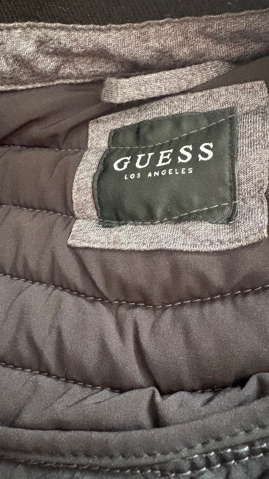 Doudoune Guess garcon 16 ans, Enlèvement, Comme neuf