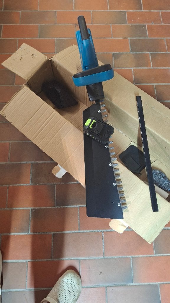 Electrische heggenschaar, Jardin & Terrasse, Taille-haies, Enlèvement, Neuf, Batterie, Yichang