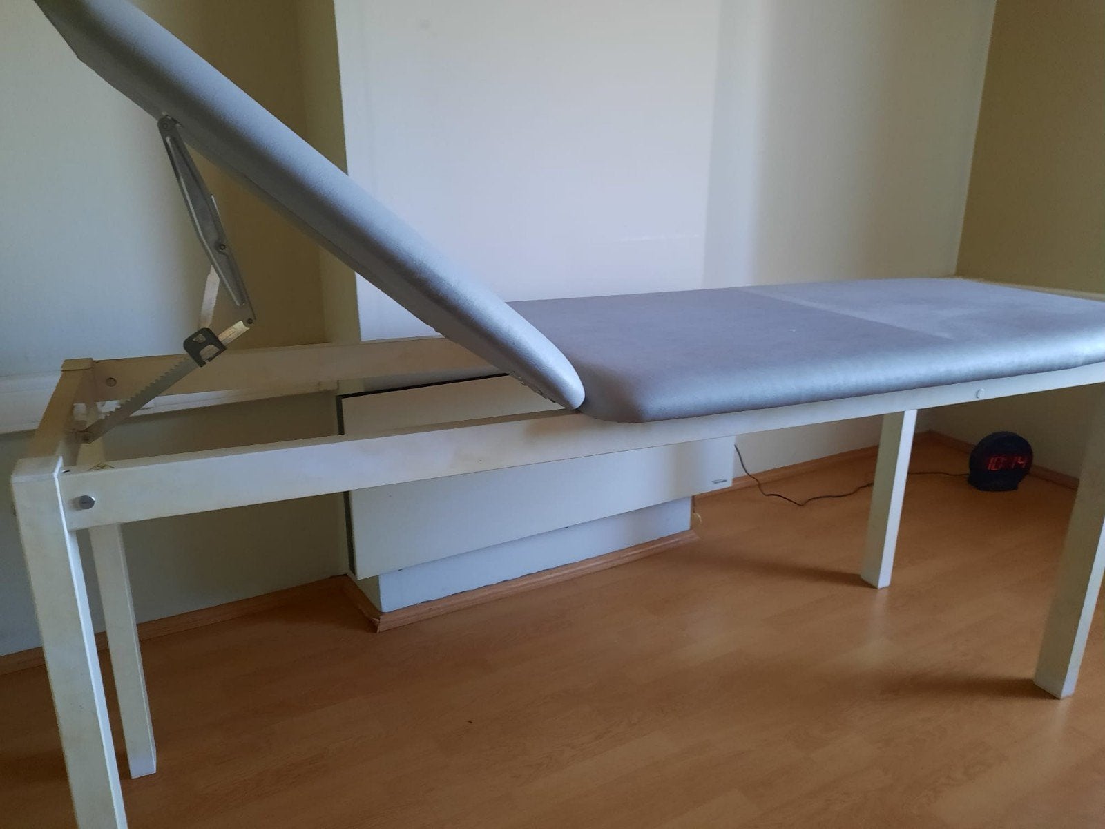 Massagetafel, Sport en Fitness, Ophalen, Zo goed als nieuw, Massagetafel