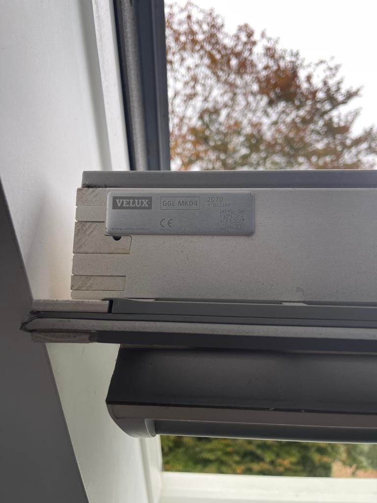3 velux gordijnen duisterend beschikbaar, Ophalen, Zo goed als nieuw